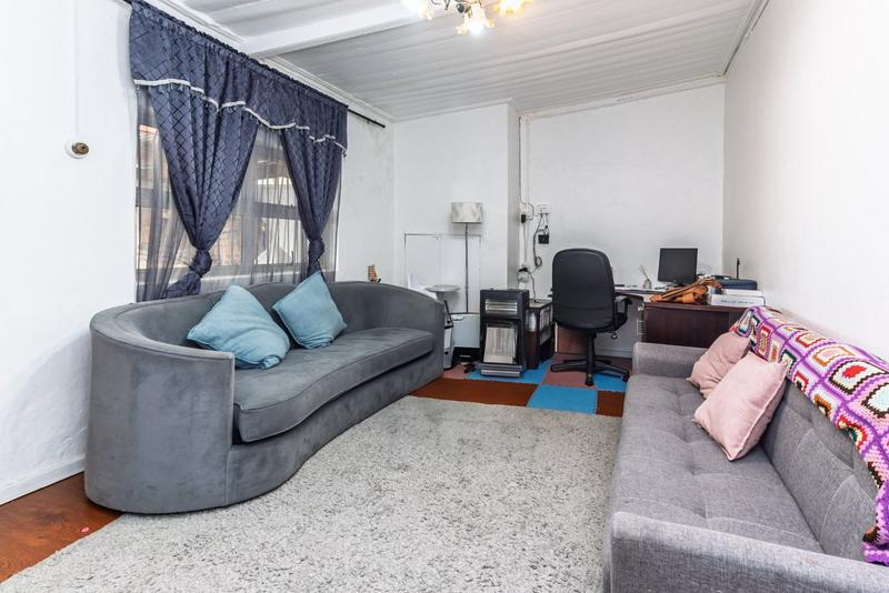 2 Bedroom Property for Sale in Observatory Western Cape